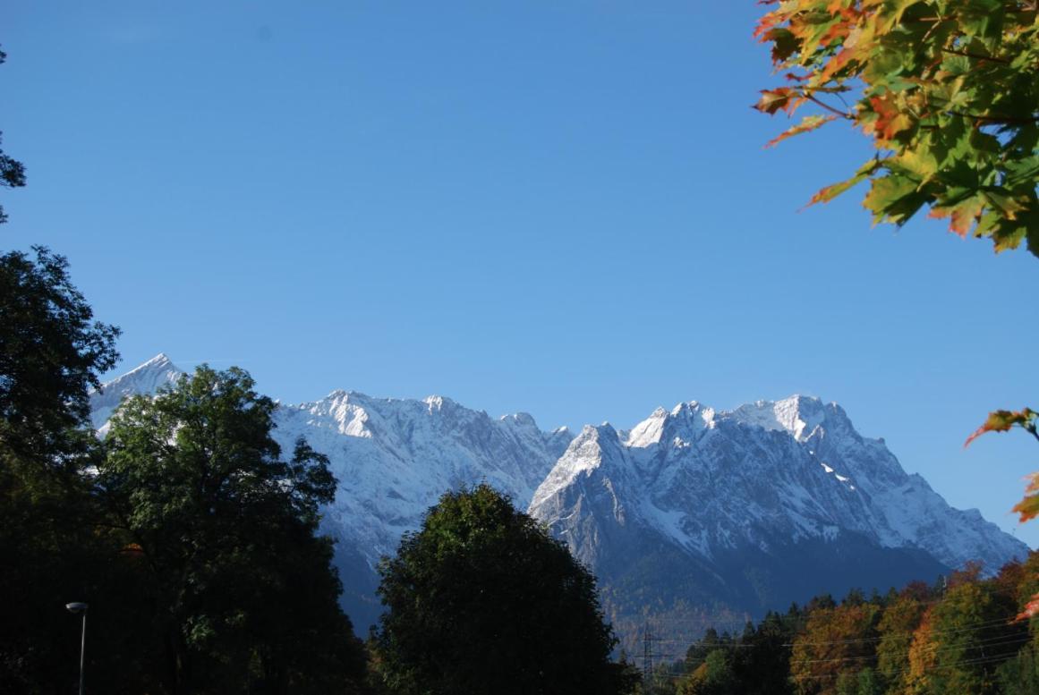 Parahotel Garmisch-Partenkirchen Zewnętrze zdjęcie